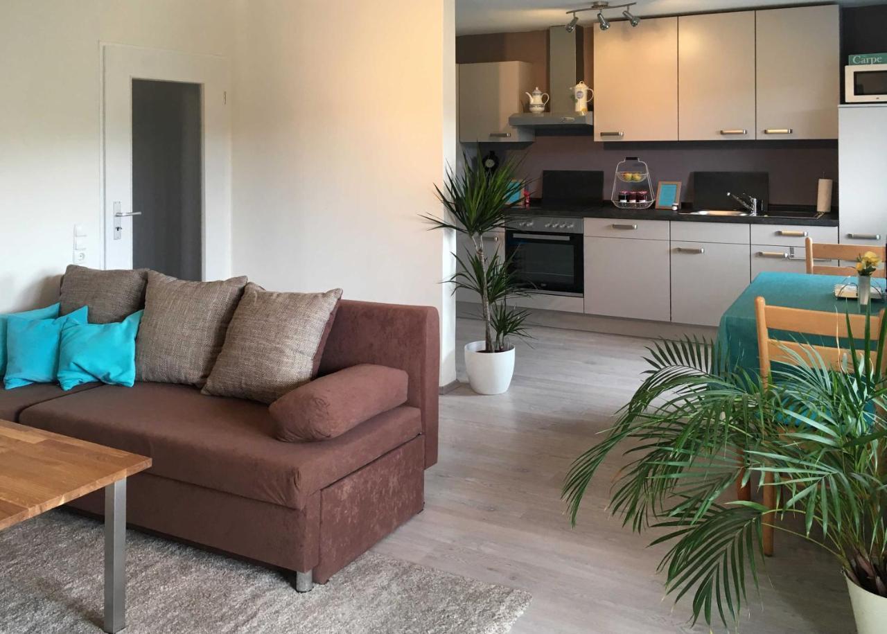 Ferienwohnung Im Paradies Momlingen 外观 照片